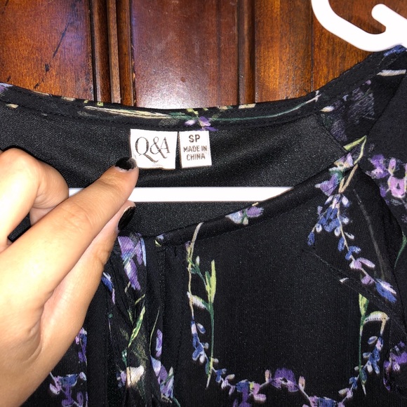 Floral black dress never worn before!!! - Picture 2 of 3